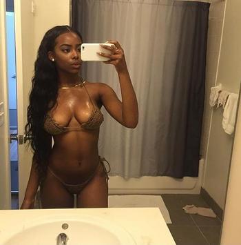 , 21  female escort, Ventura