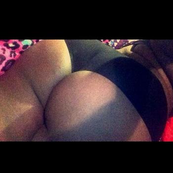 , 24  female escort, Ventura