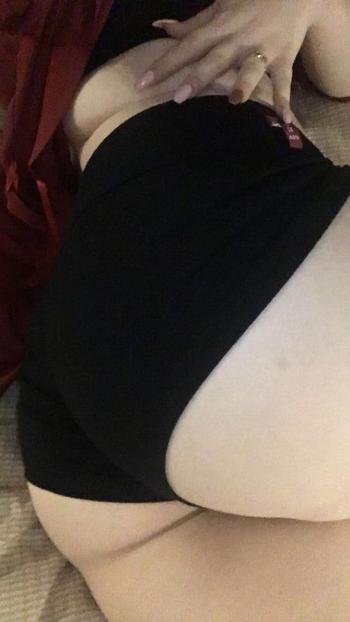 , 21  female escort, Ventura