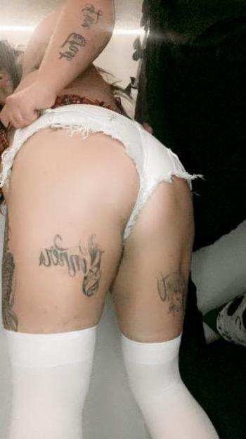 Gawkinator , 27  female escort, Ventura