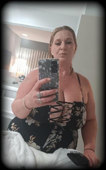 661-316-7357, 45  female escort, Ventura