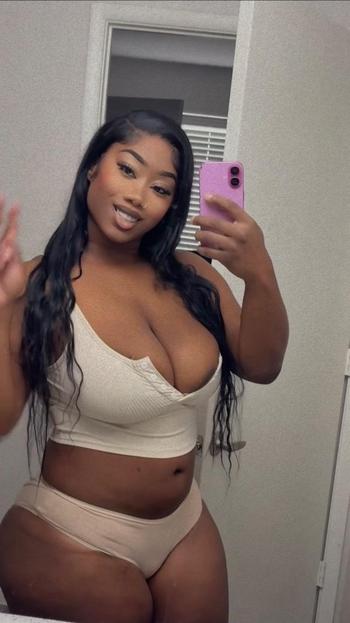 760-490-7618, 25  female escort, Ventura
